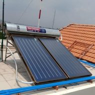 hinh anh lap dat gian may nuoc nong nang luong mat troi tan a dai thanh platinum